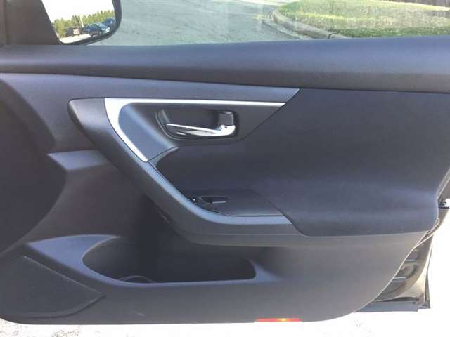 Nissan Altima 2015 photo 20